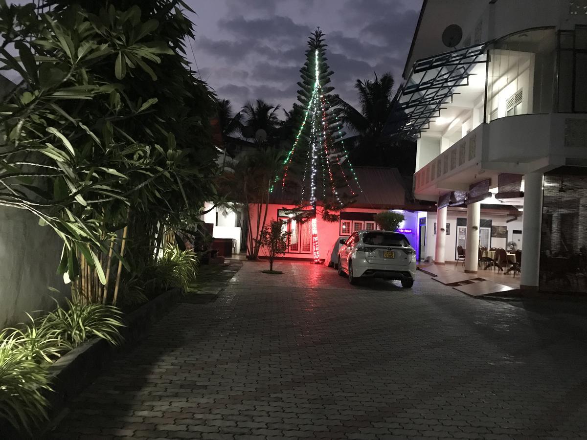 Crescent Resort Galle Exterior photo