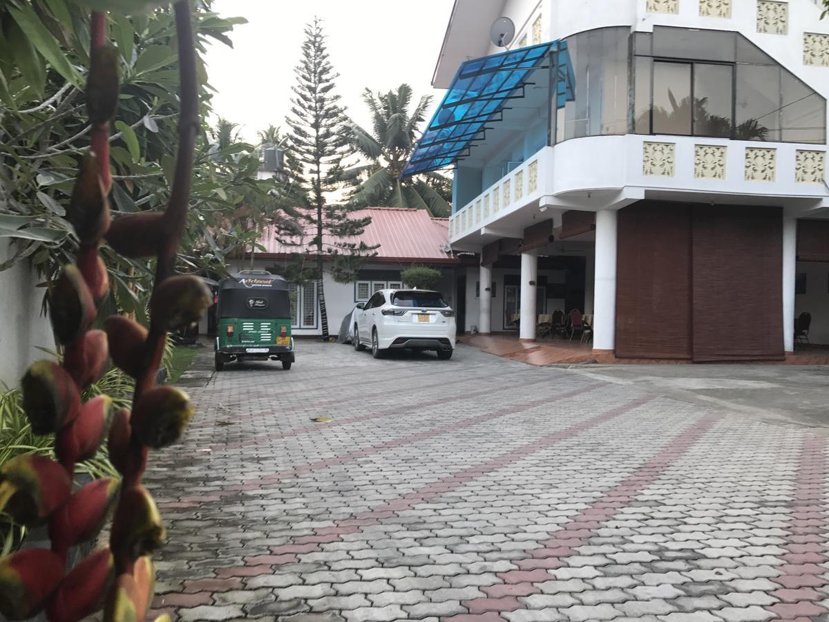 Crescent Resort Galle Exterior photo